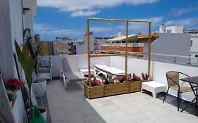 Edificio Triana St 47